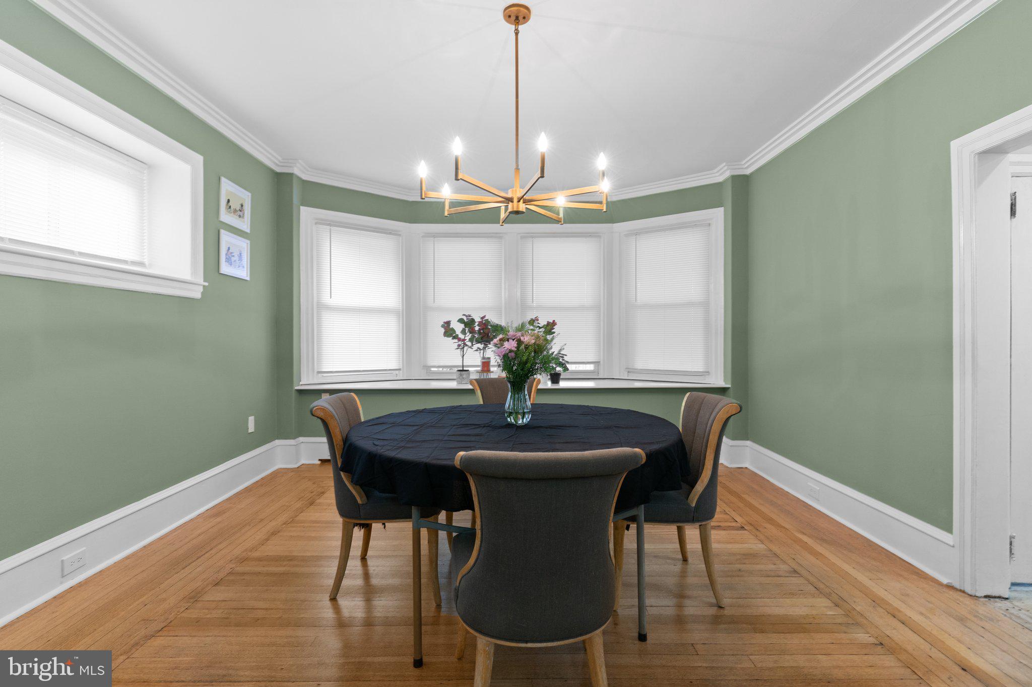 EAST OAK LANE - Residential