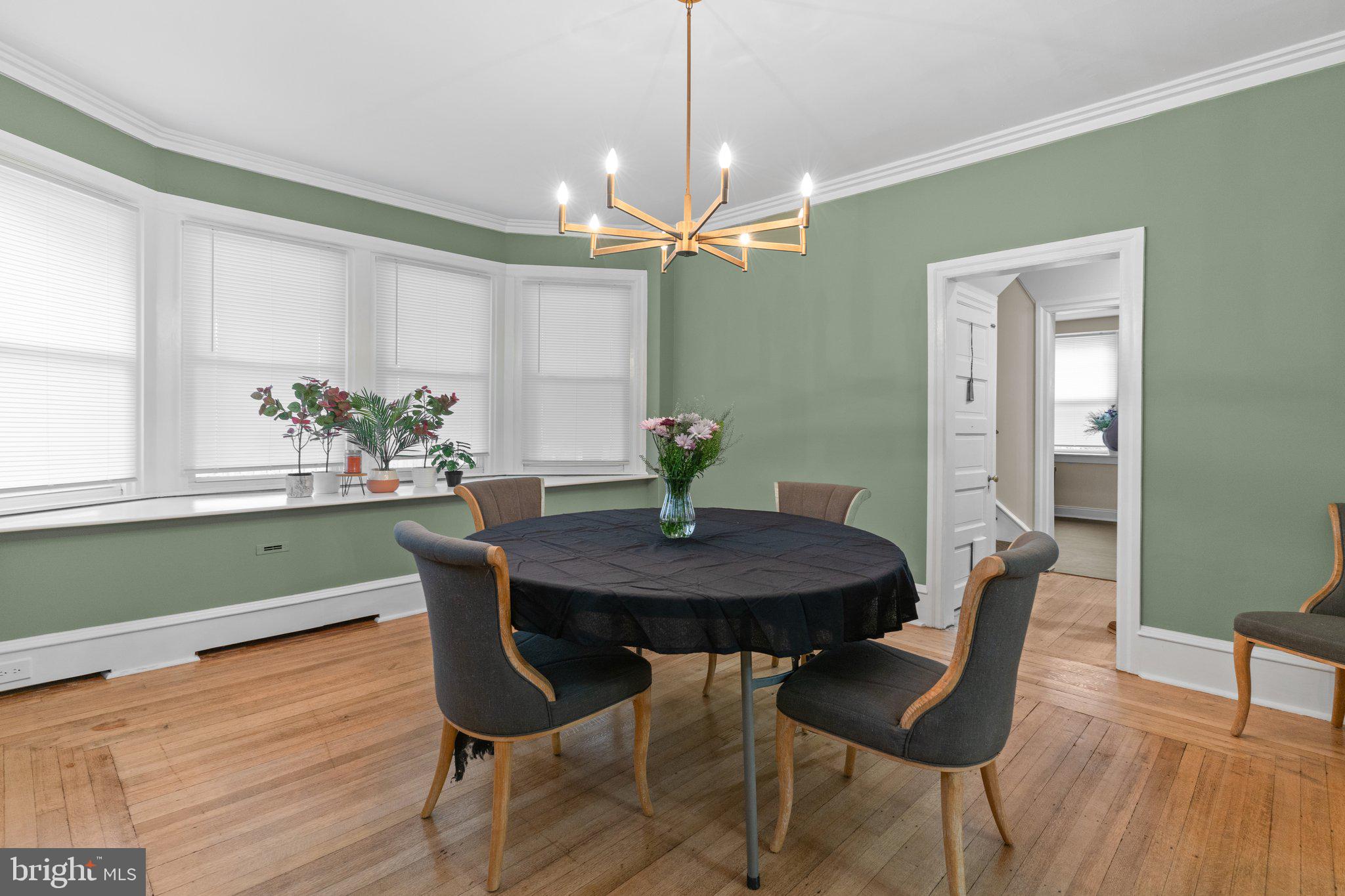 EAST OAK LANE - Residential