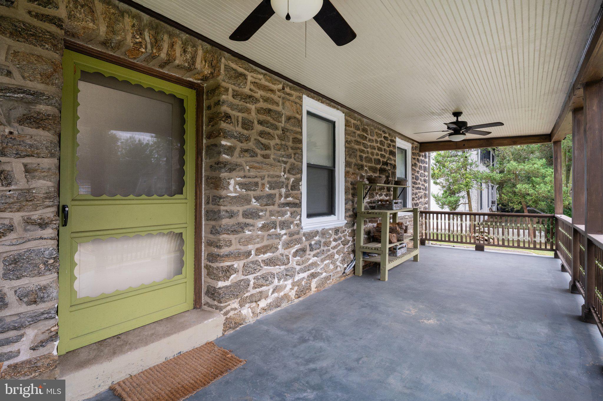 EAST OAK LANE - Residential