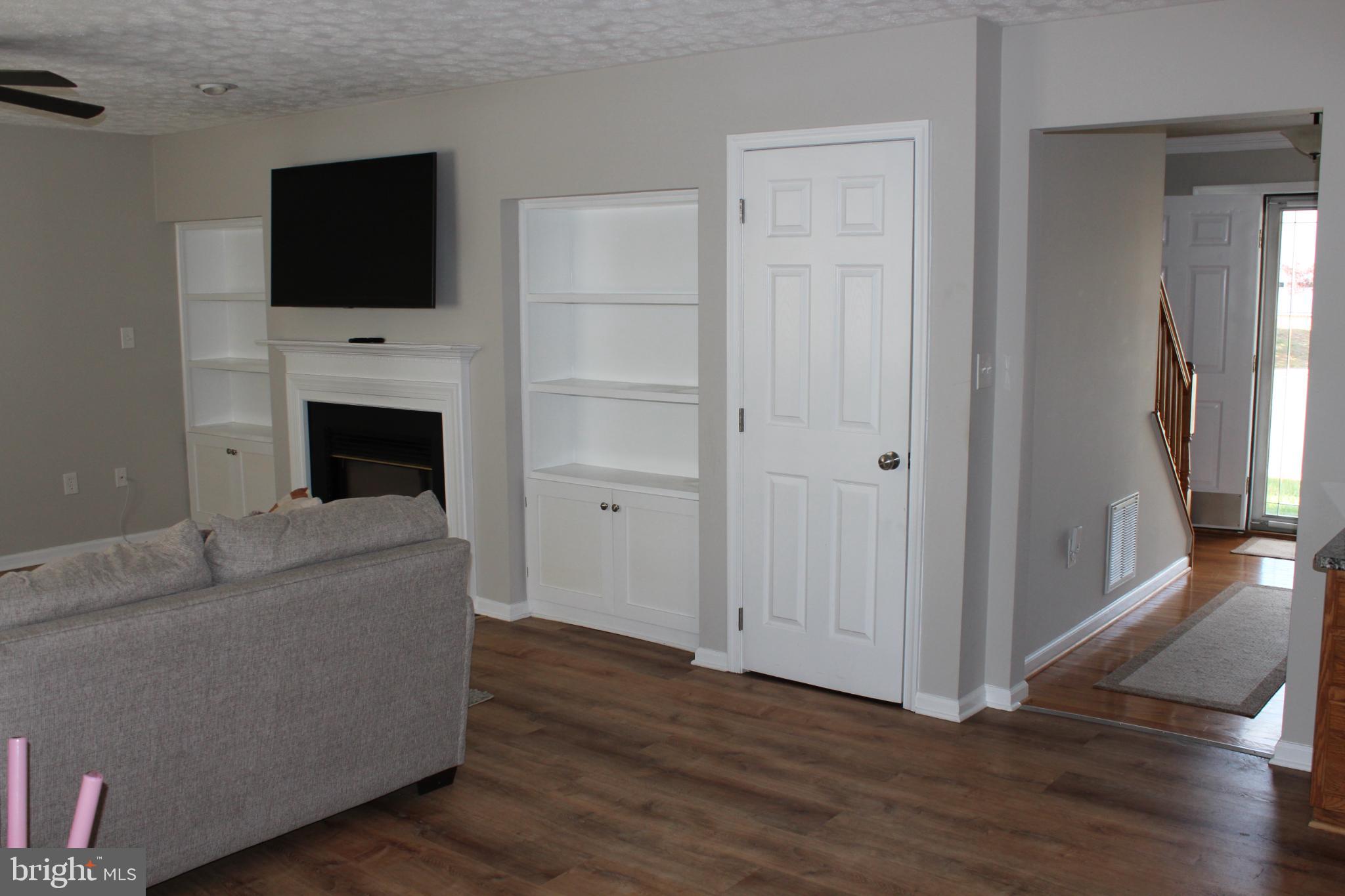 MOSBY STATION - Residential