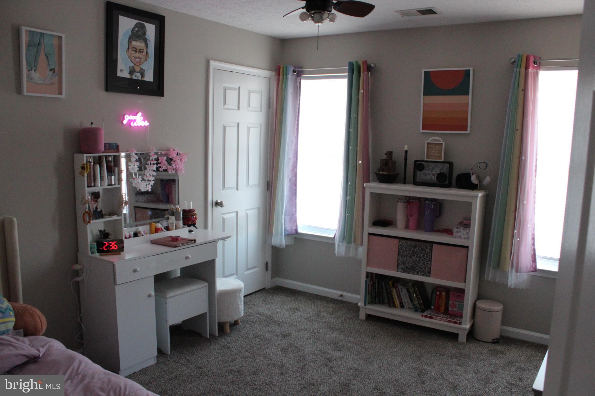 MOSBY STATION - Residential