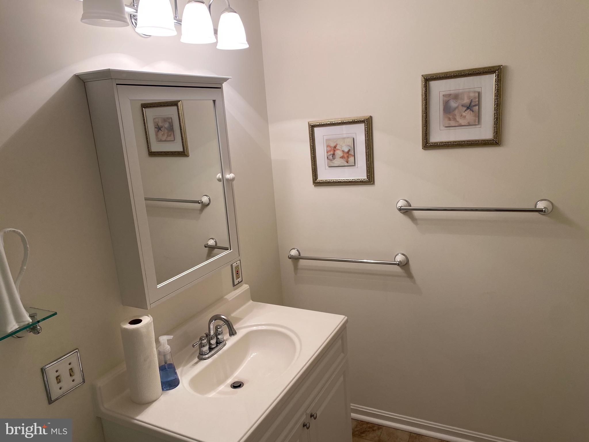 AMBERLEIGH FARMS - Residential