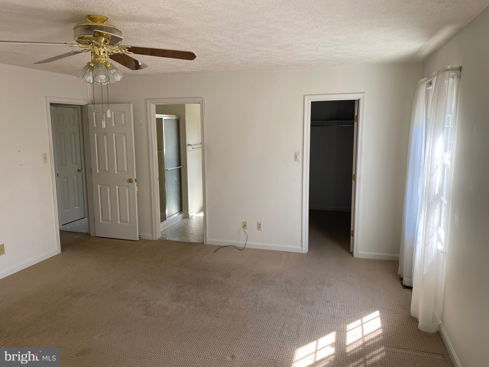 AMBERLEIGH FARMS - Residential