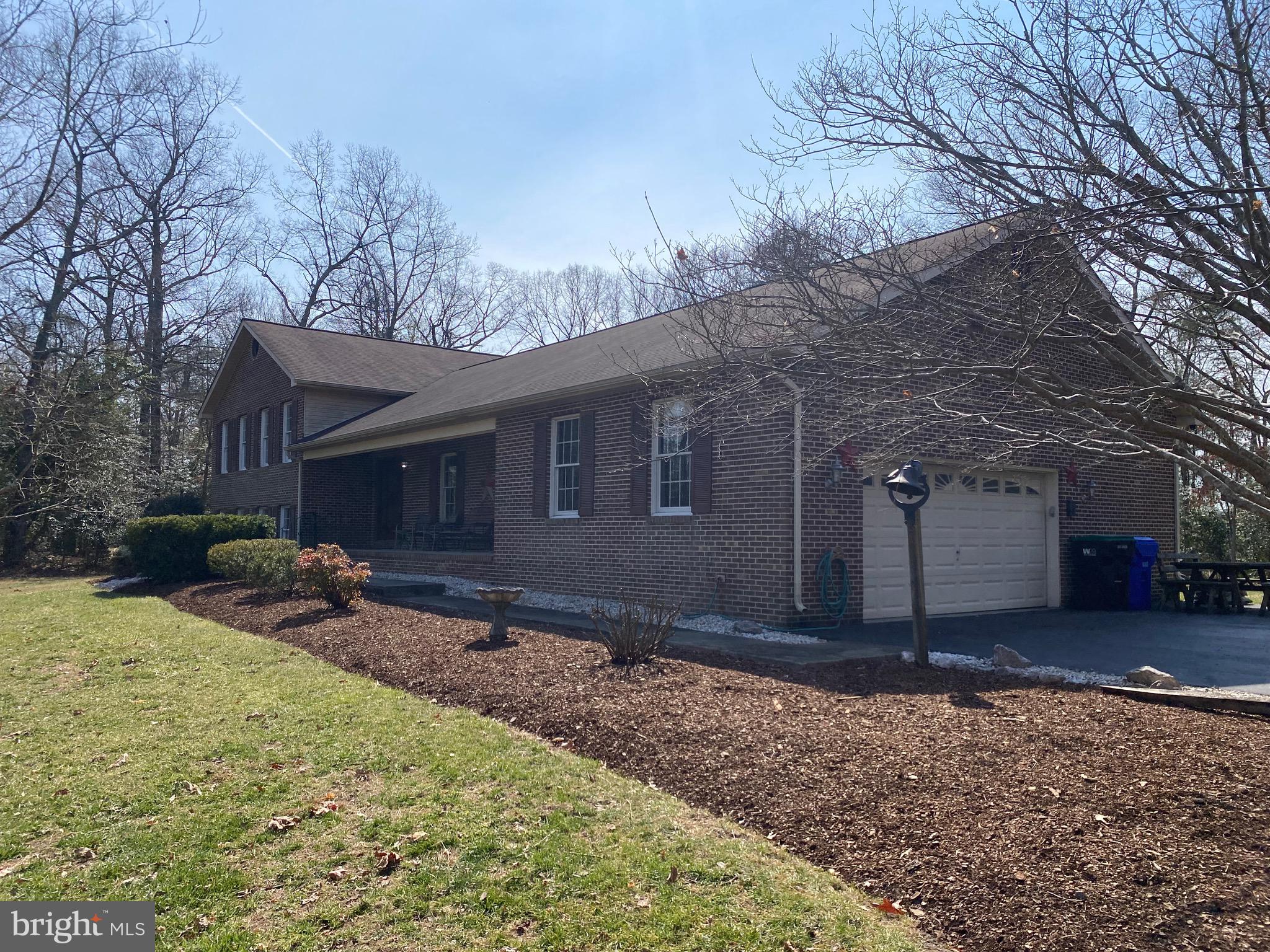 AMBERLEIGH FARMS - Residential