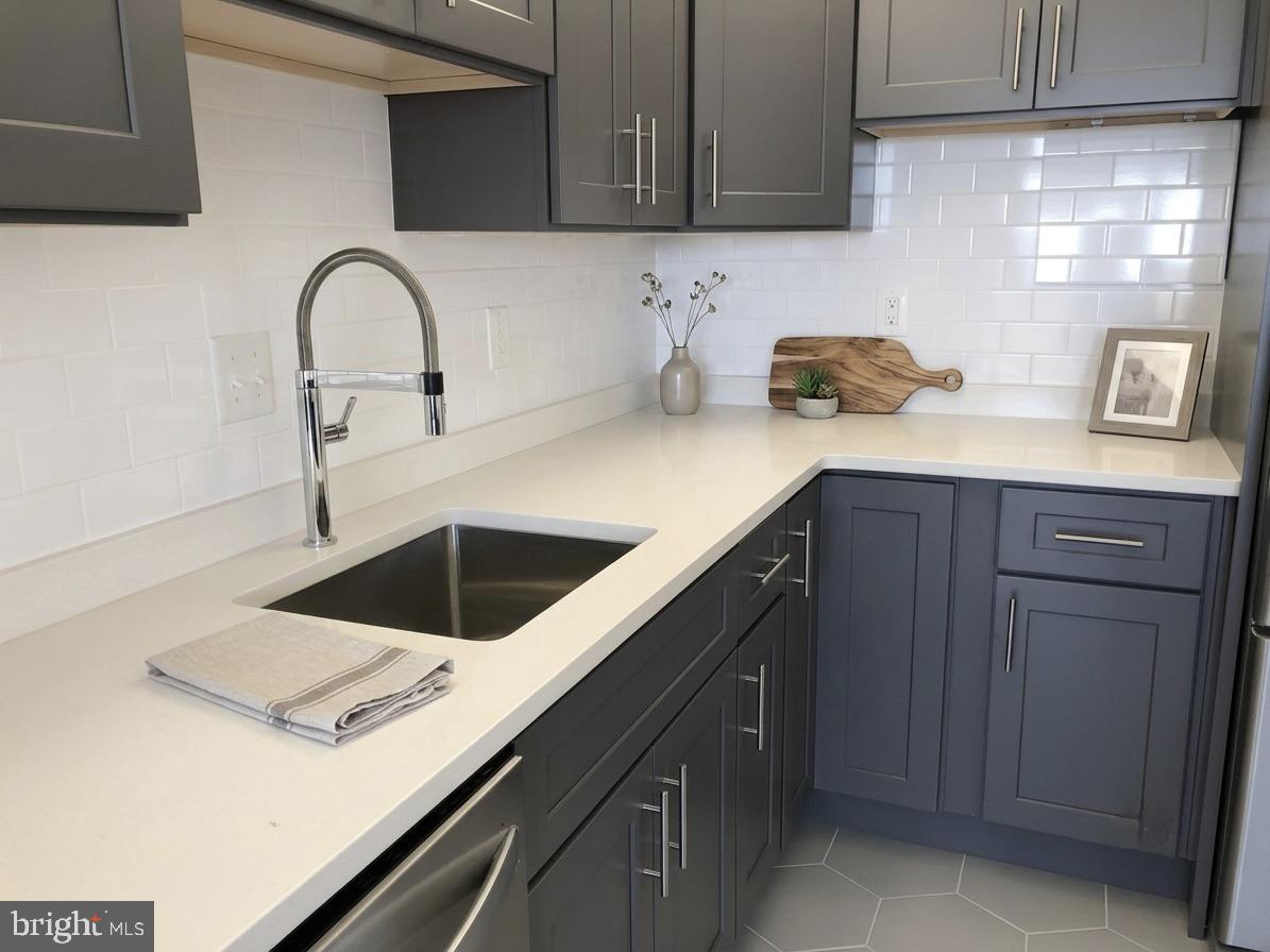 4515 WILLARD AVENUE 2207