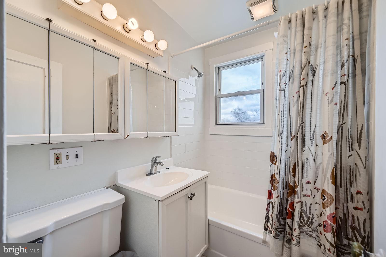 ARMISTEAD GARDENS - Residential