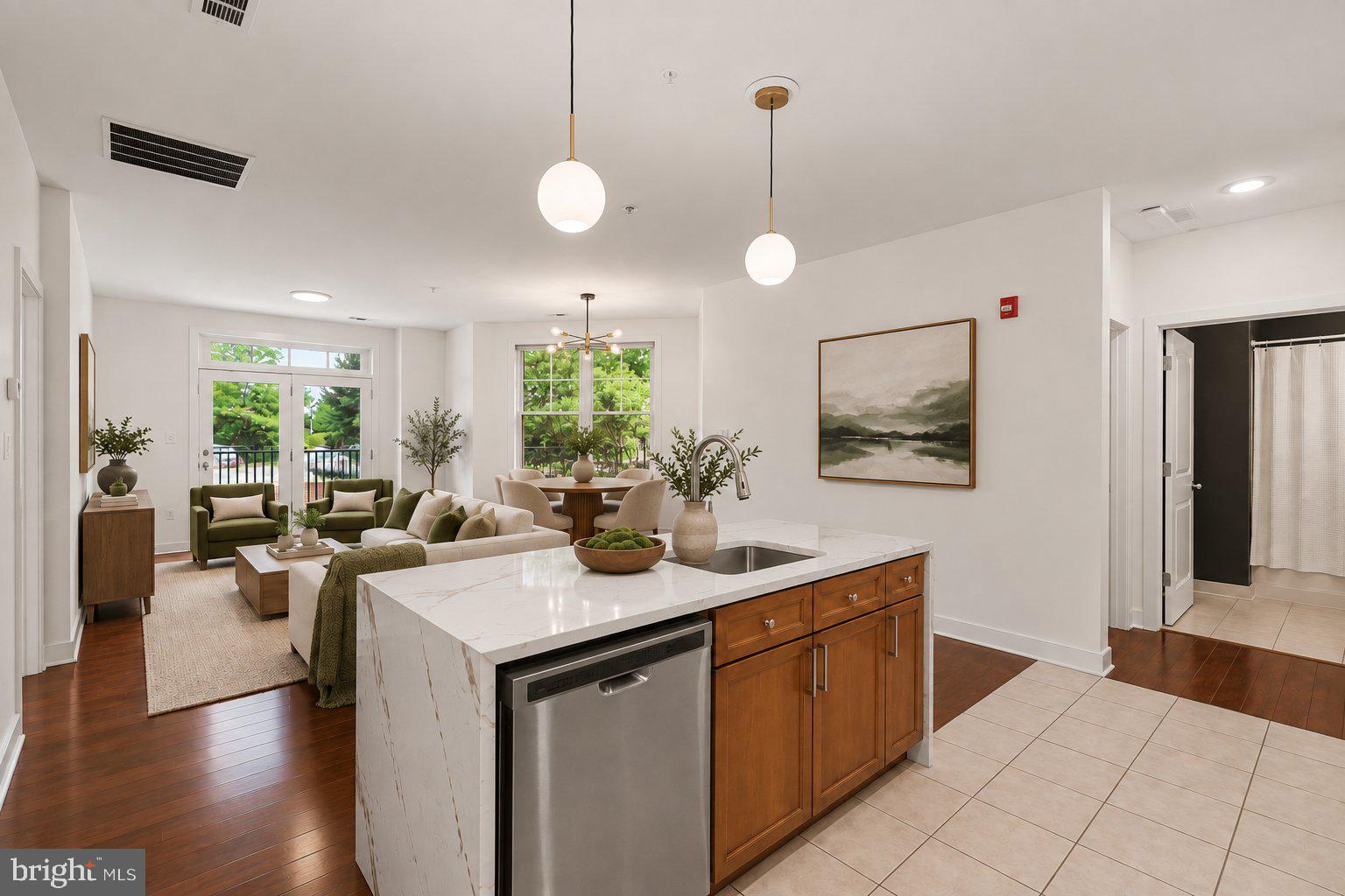 181 E REED AVENUE 201