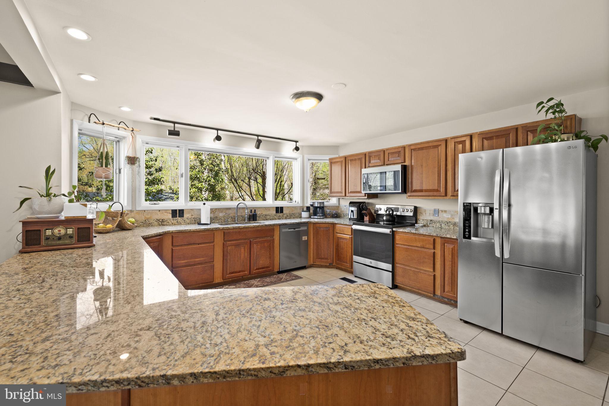 LAKE OF THE WOODS - Residential