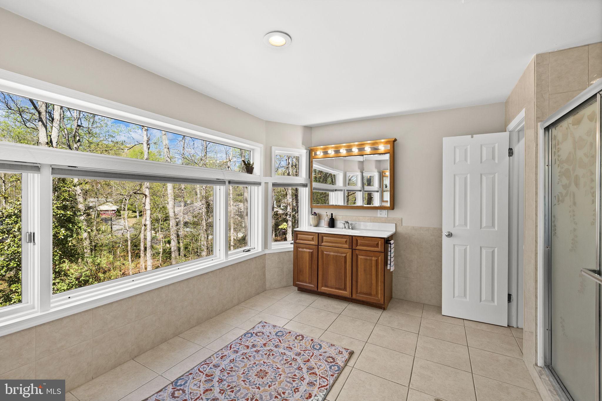 LAKE OF THE WOODS - Residential