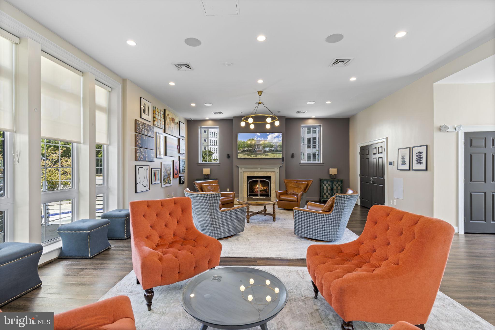 WEST VILLAGE OF SHIRLINGTON - Residential