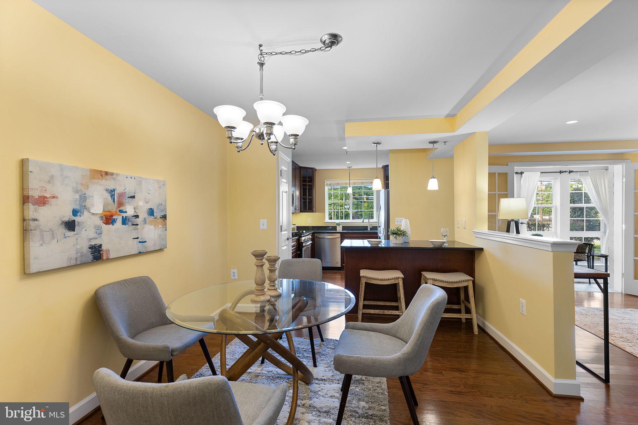 WEST VILLAGE OF SHIRLINGTON - Residential