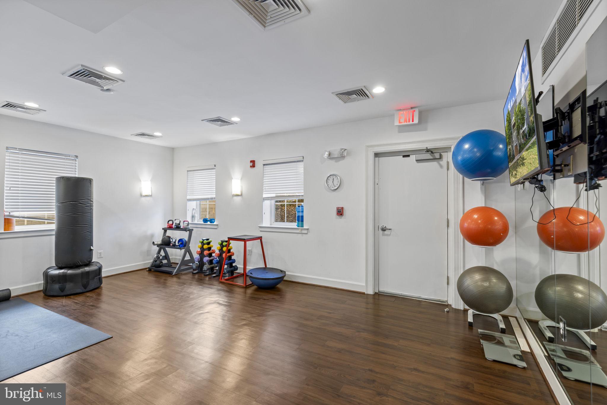 WEST VILLAGE OF SHIRLINGTON - Residential