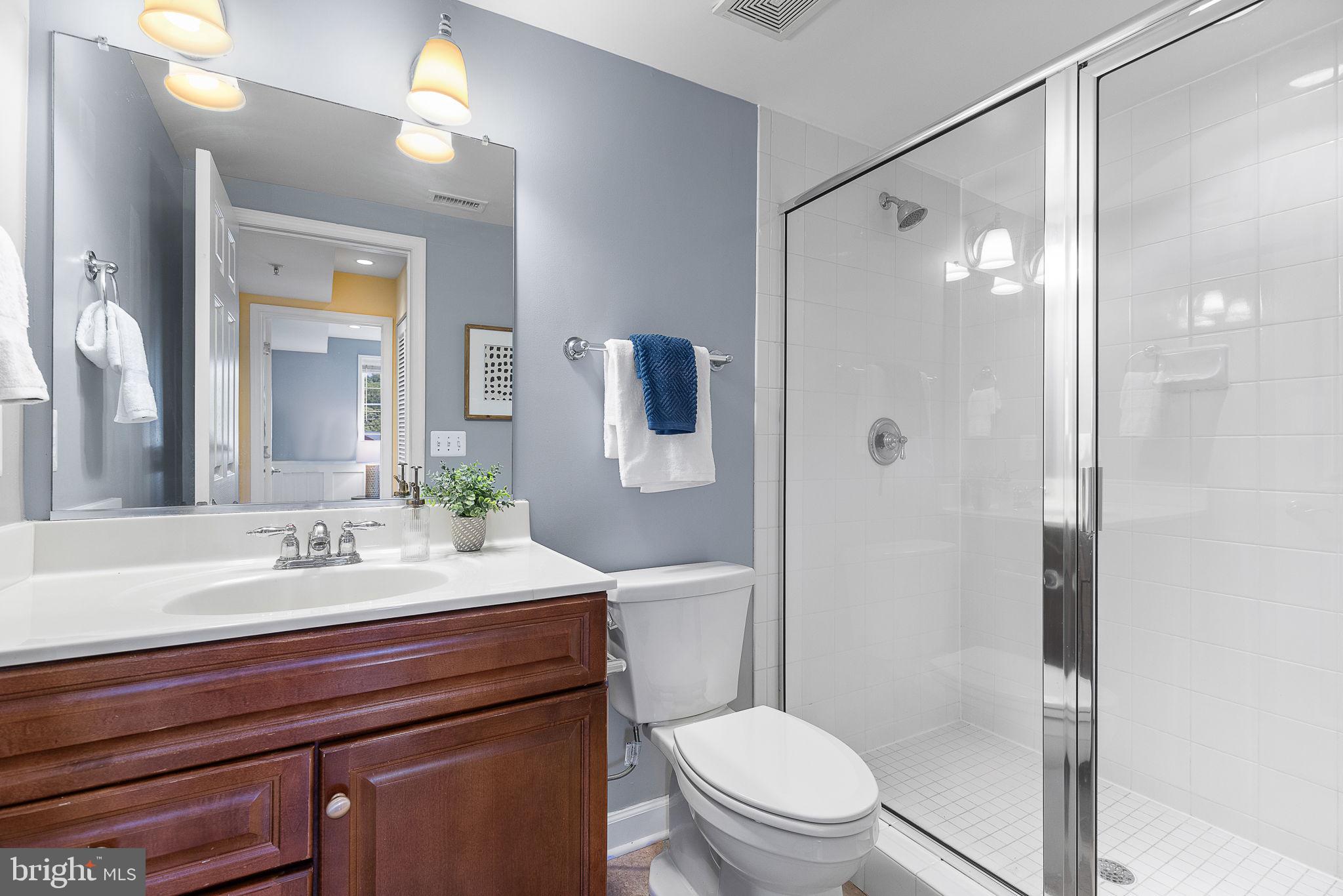 WEST VILLAGE OF SHIRLINGTON - Residential