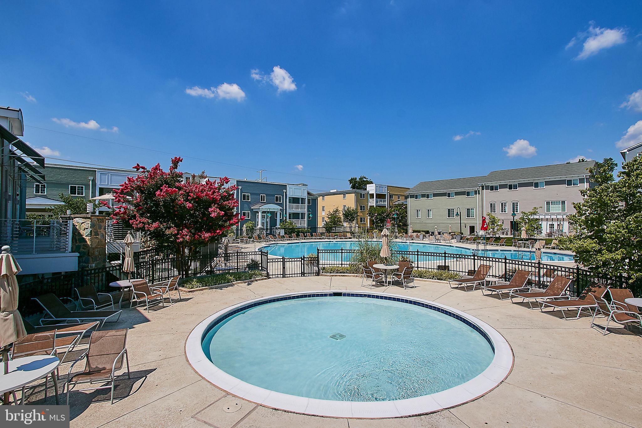 WEST VILLAGE OF SHIRLINGTON - Residential