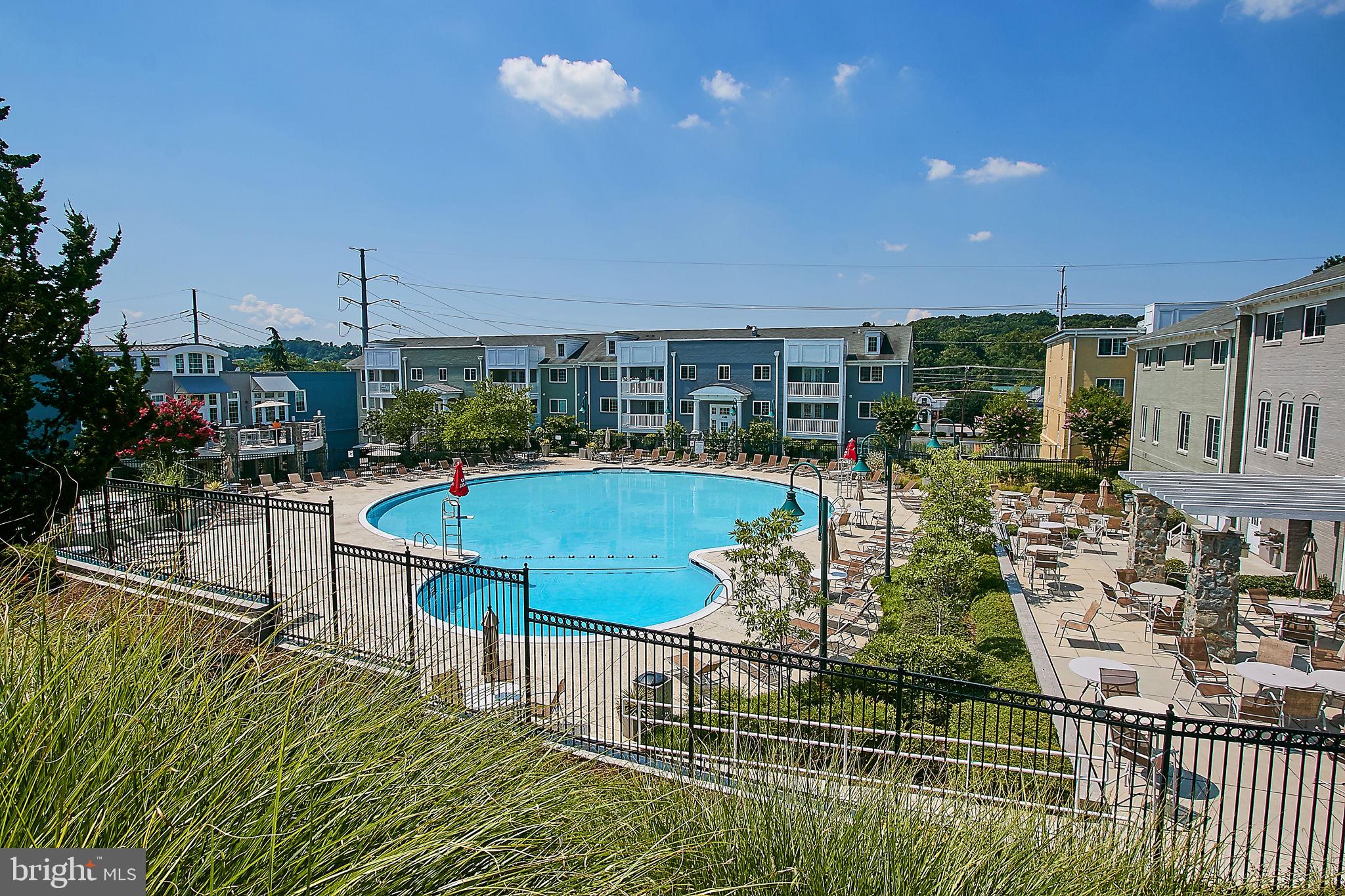 WEST VILLAGE OF SHIRLINGTON - Residential