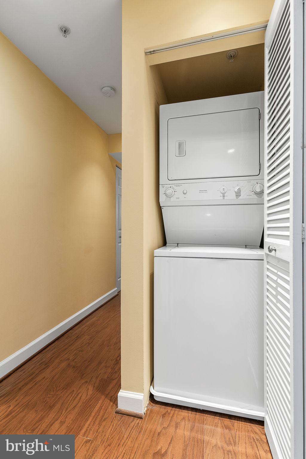 WEST VILLAGE OF SHIRLINGTON - Residential