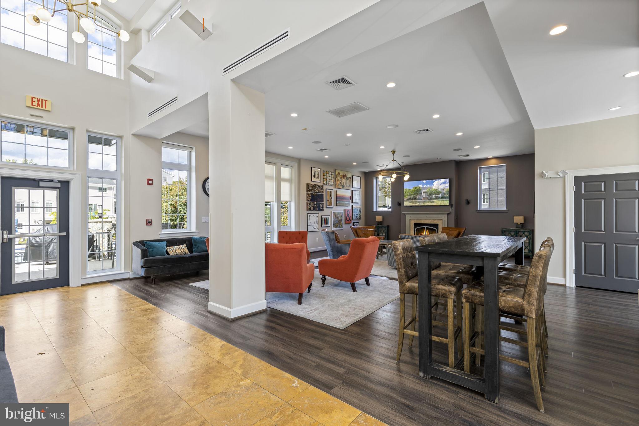 WEST VILLAGE OF SHIRLINGTON - Residential