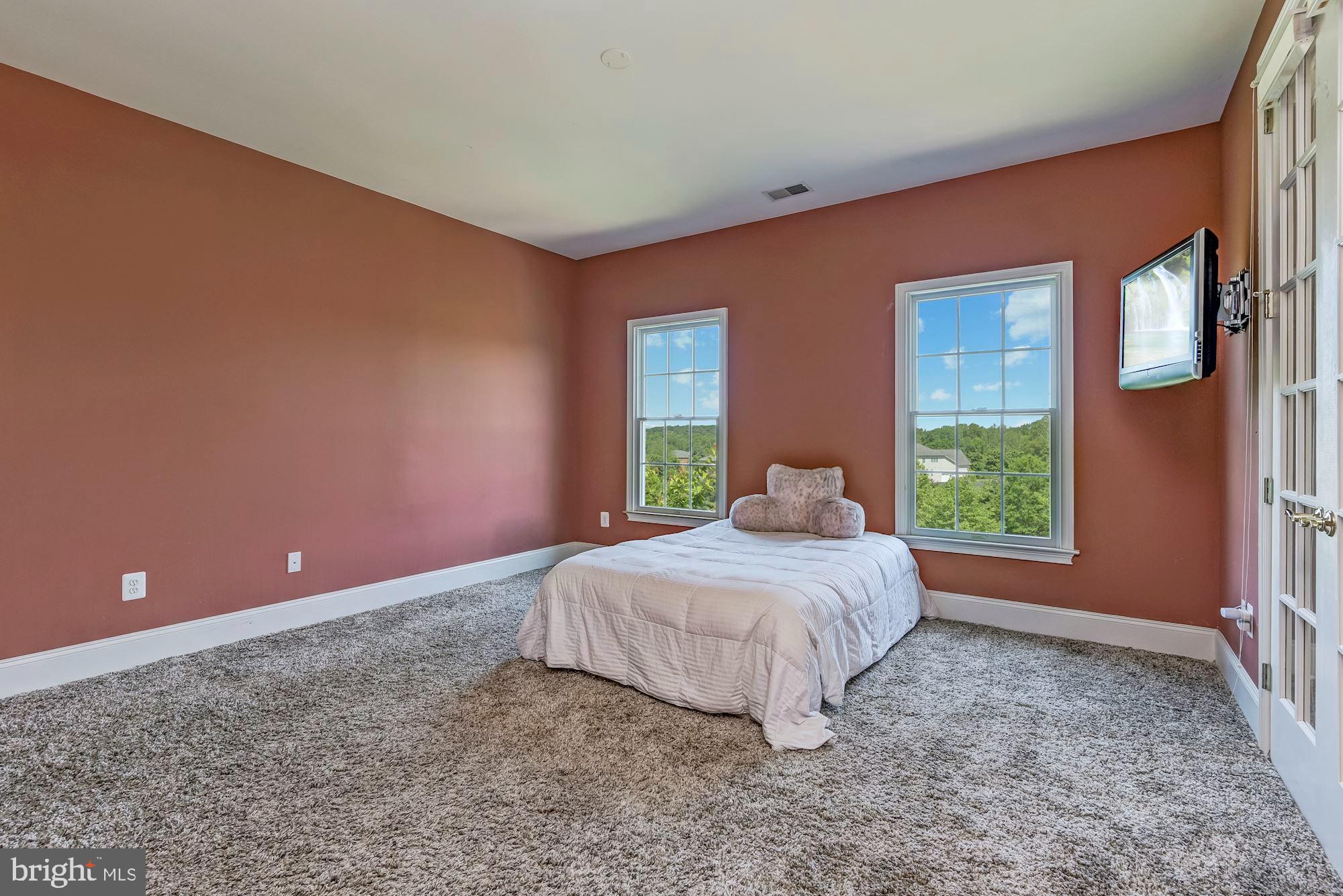 PATUXENT CHASE - Residential