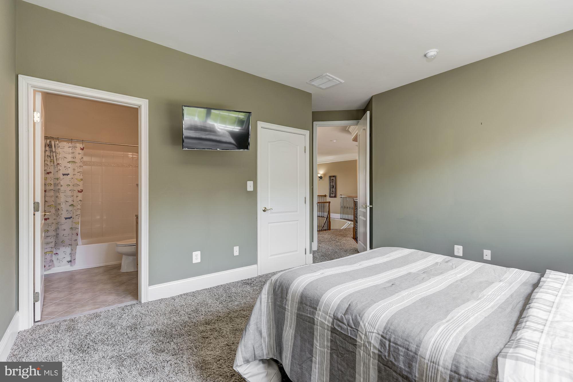 PATUXENT CHASE - Residential