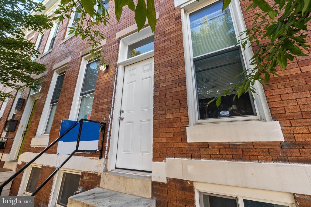 Photo of 431 Whitridge Avenue, BALTIMORE, MD 21218 (MLS # MDBA2186284)