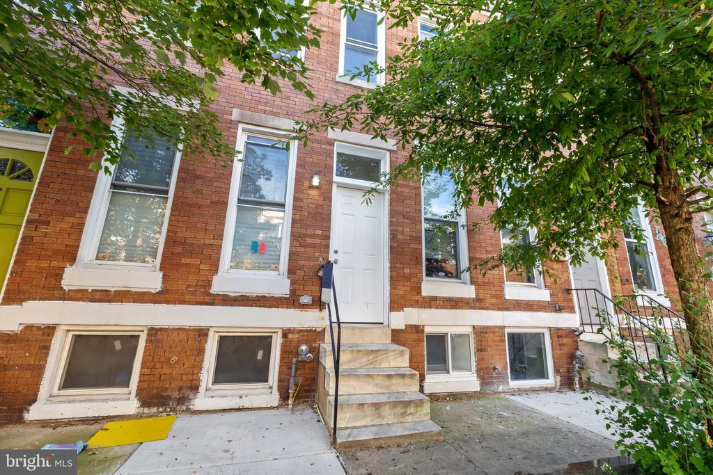 Photo of 431 Whitridge Avenue, BALTIMORE, MD 21218 (MLS # MDBA2186284)