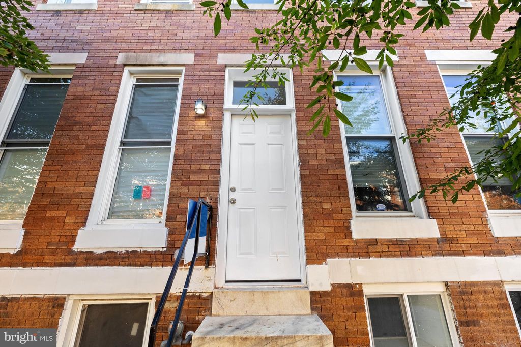 Photo of 431 Whitridge Avenue, BALTIMORE, MD 21218 (MLS # MDBA2186284)