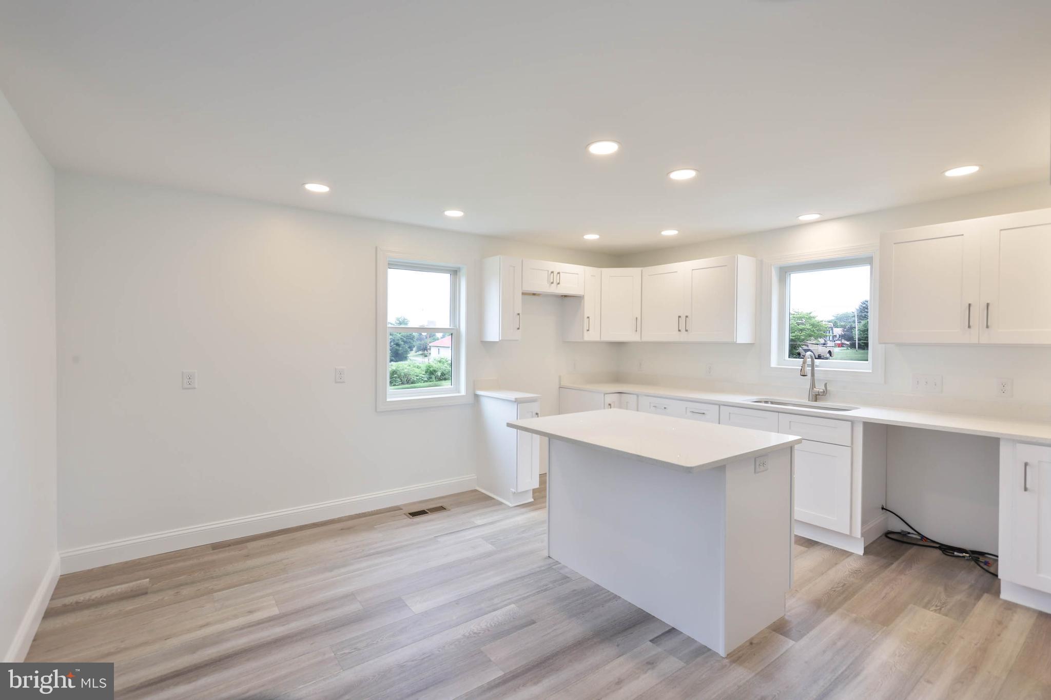 7919 ROXBURY ROAD ROAD