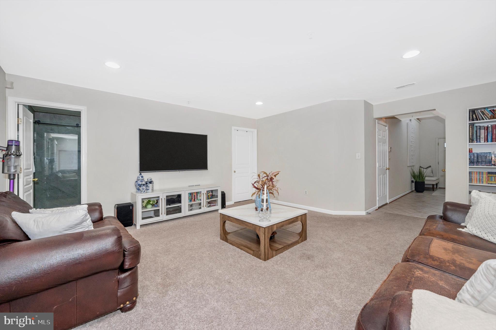 BASFORD'S RETREAT - Residential