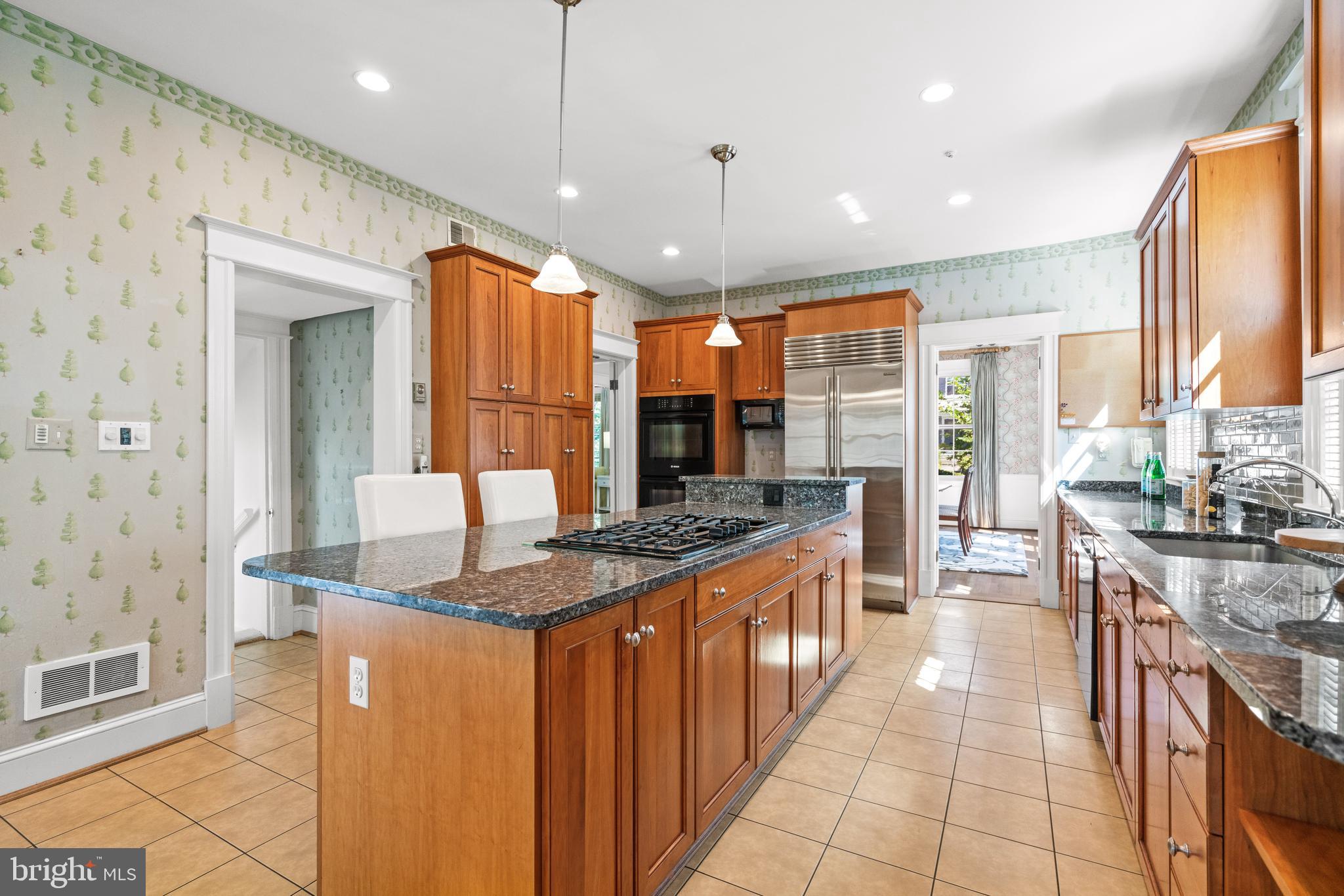 CHEVY CHASE VILLAGE - Residential