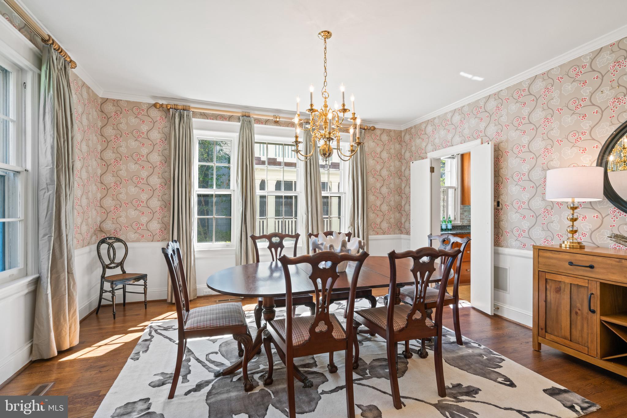 CHEVY CHASE VILLAGE - Residential