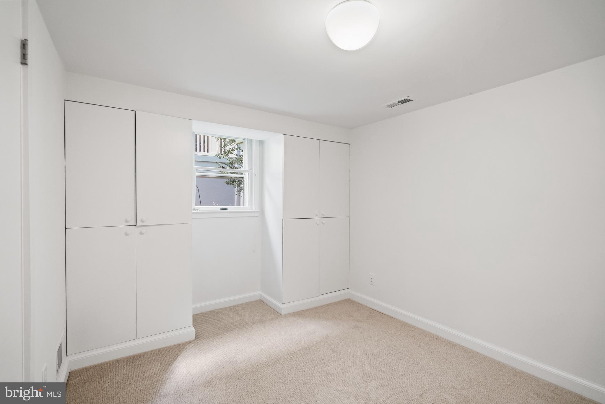 CHEVY CHASE VILLAGE - Residential