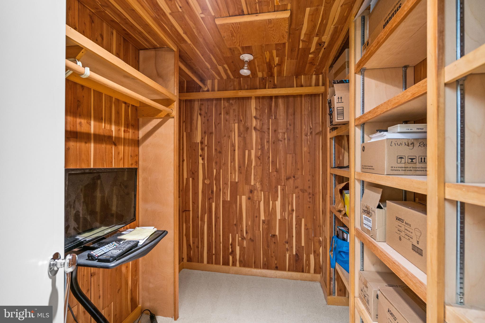 CHEVY CHASE VILLAGE - Residential