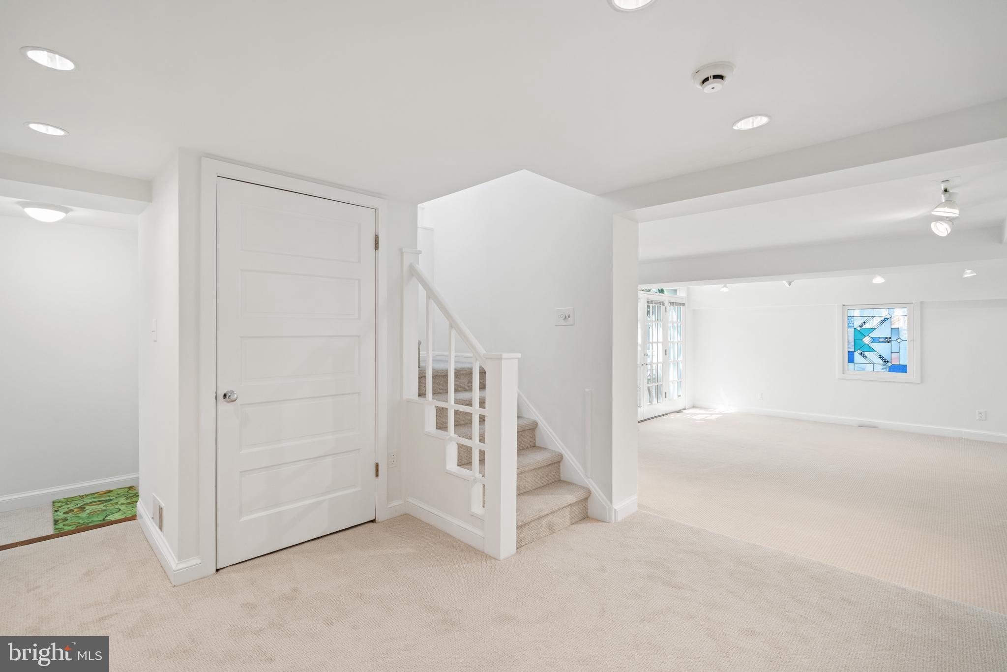 CHEVY CHASE VILLAGE - Residential