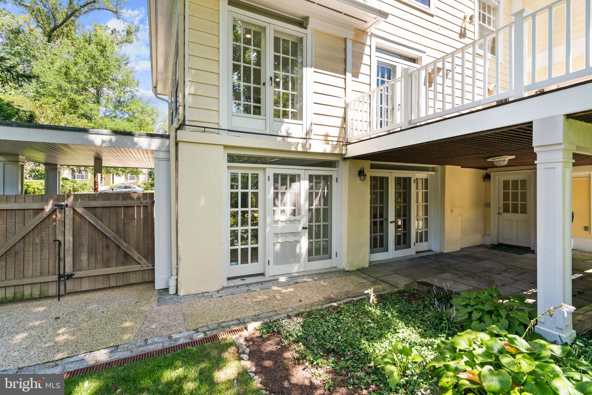 CHEVY CHASE VILLAGE - Residential