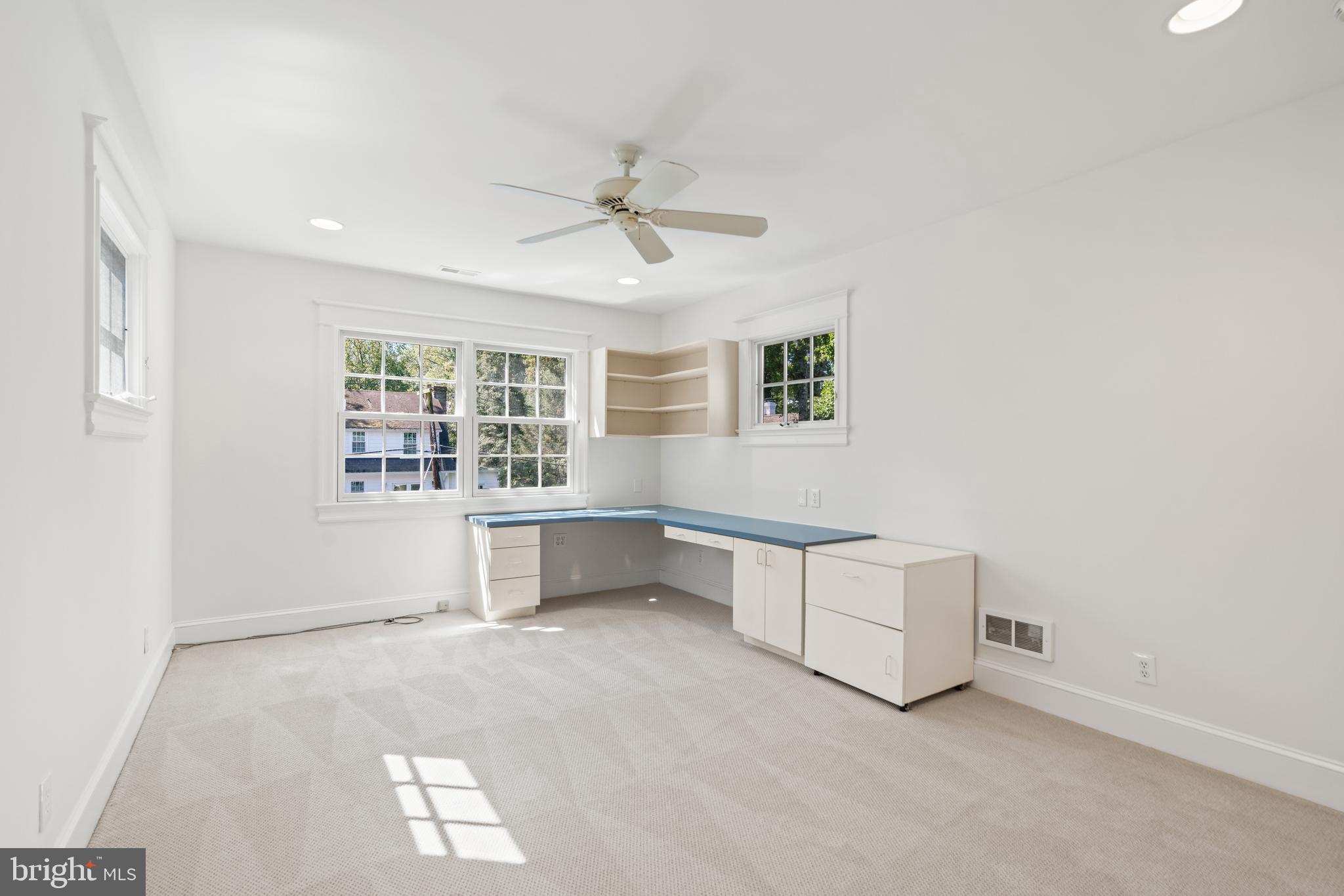 CHEVY CHASE VILLAGE - Residential