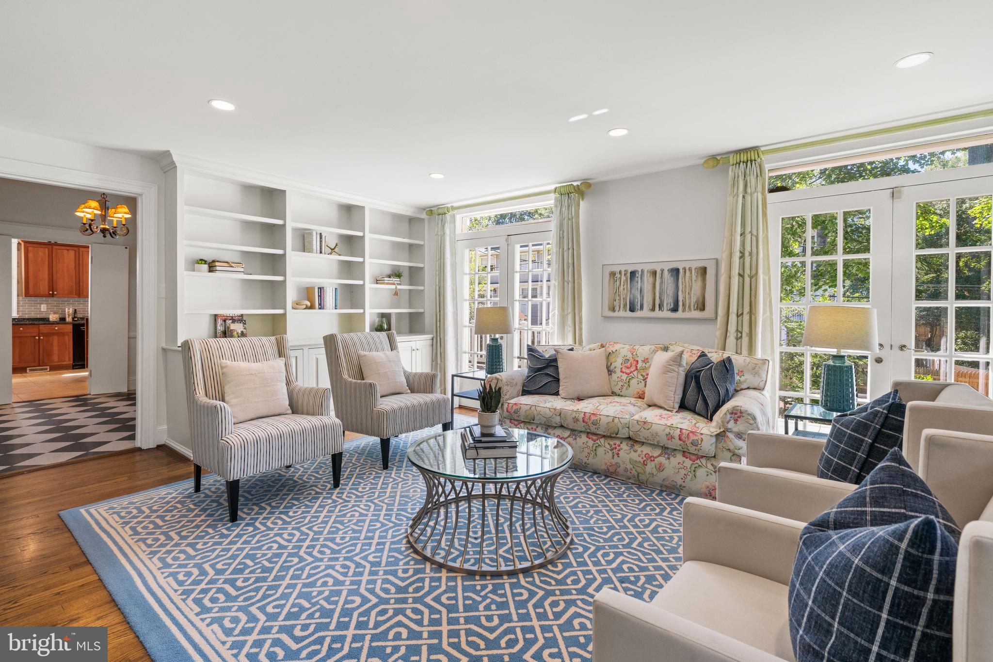 CHEVY CHASE VILLAGE - Residential