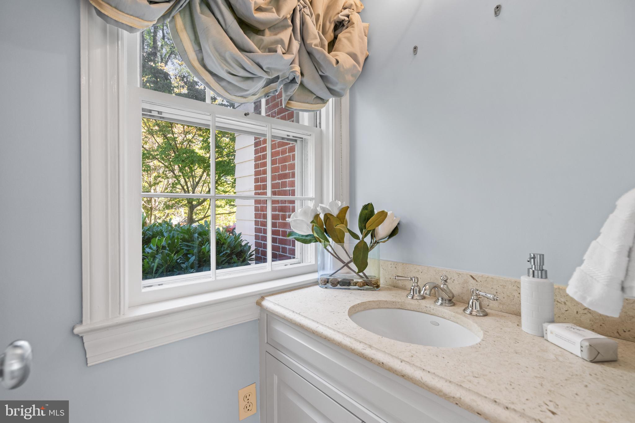 CHEVY CHASE VILLAGE - Residential