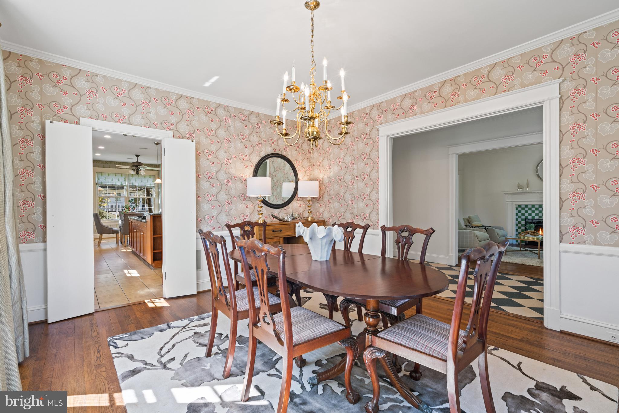 CHEVY CHASE VILLAGE - Residential