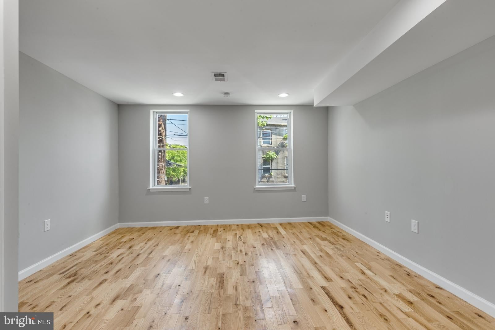 410 DIAMOND STREET 2