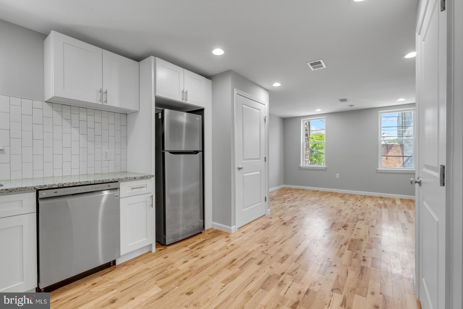 410 DIAMOND STREET 2