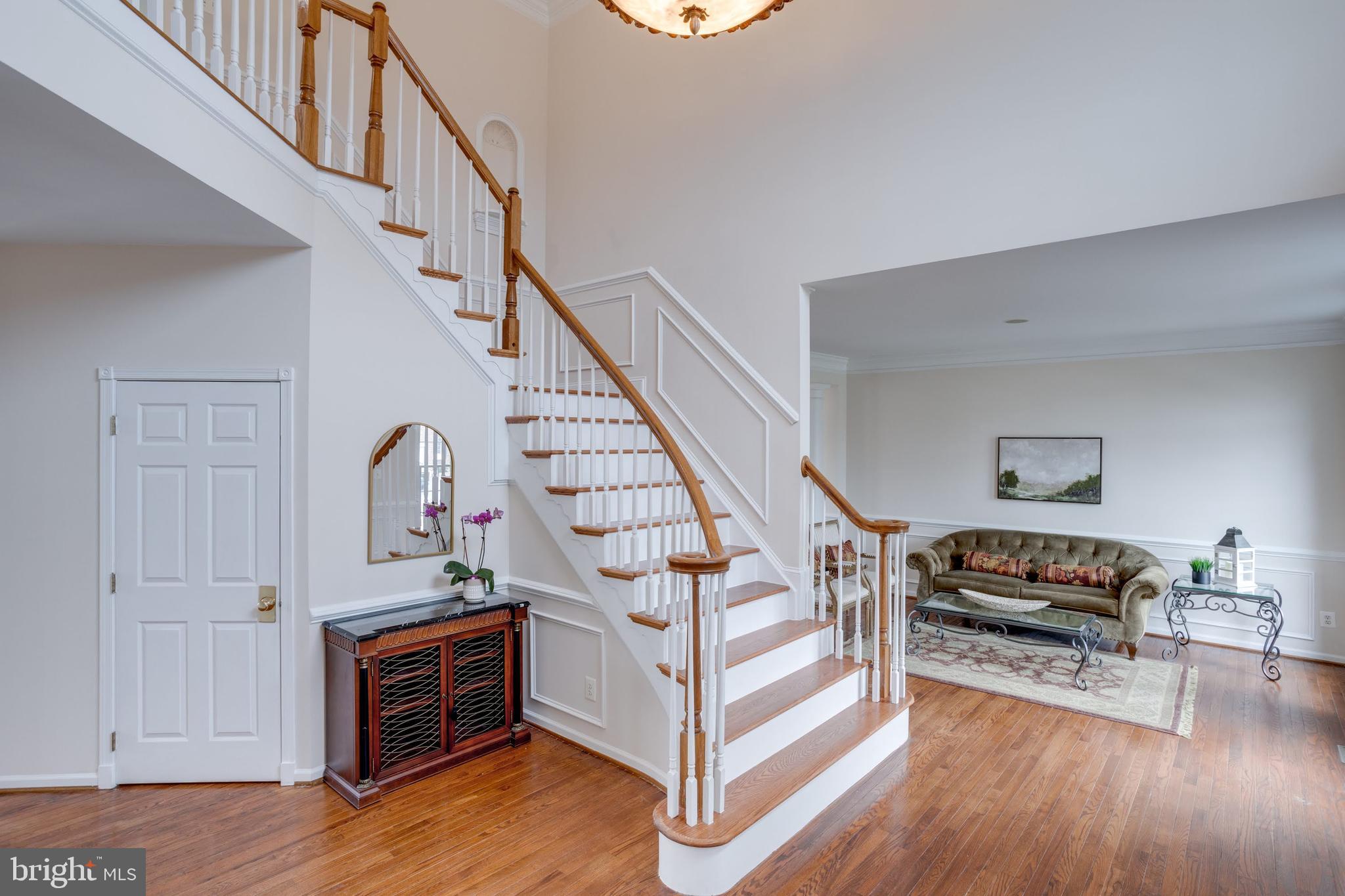 FAIR LAKES CHASE - Residential