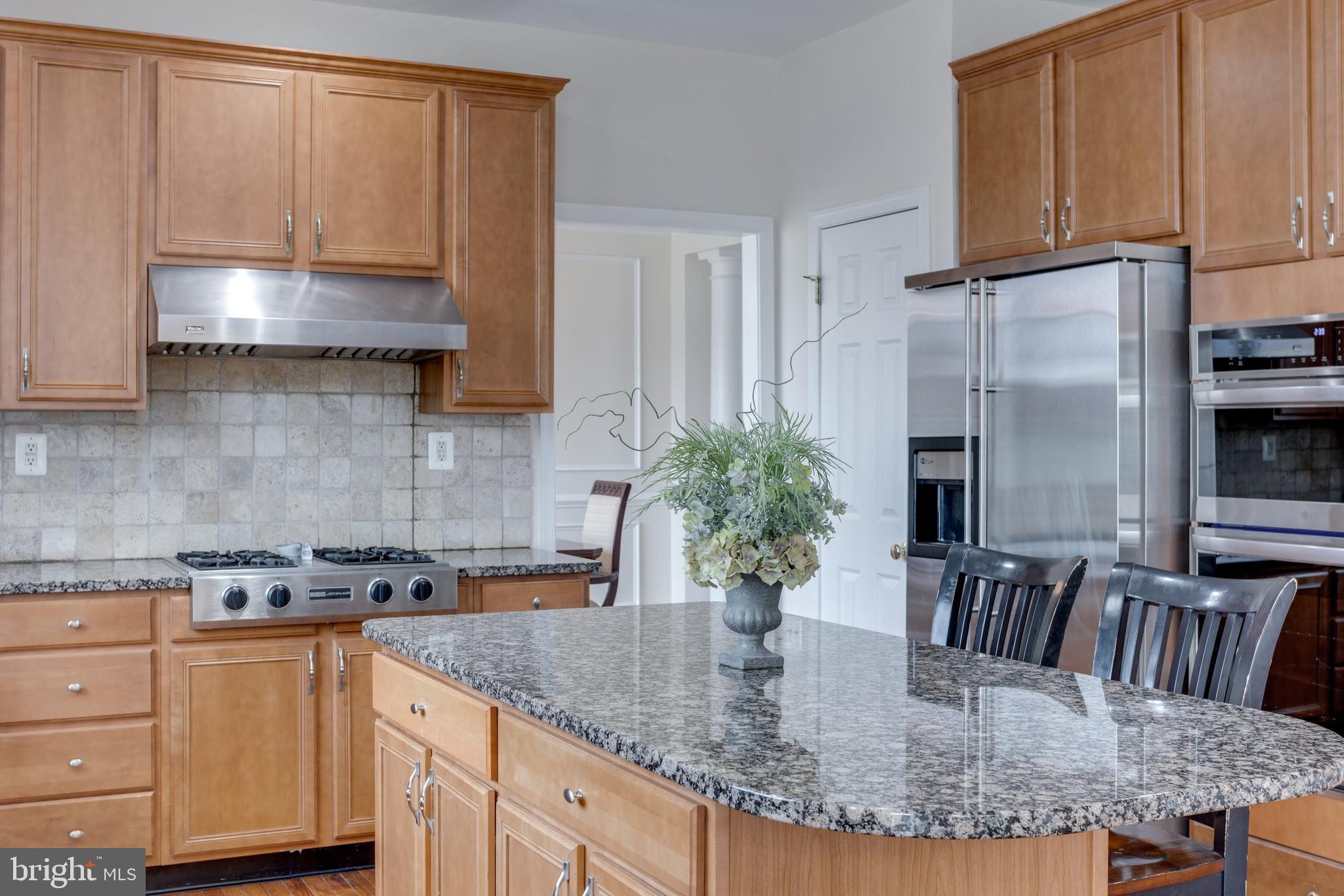 FAIR LAKES CHASE - Residential