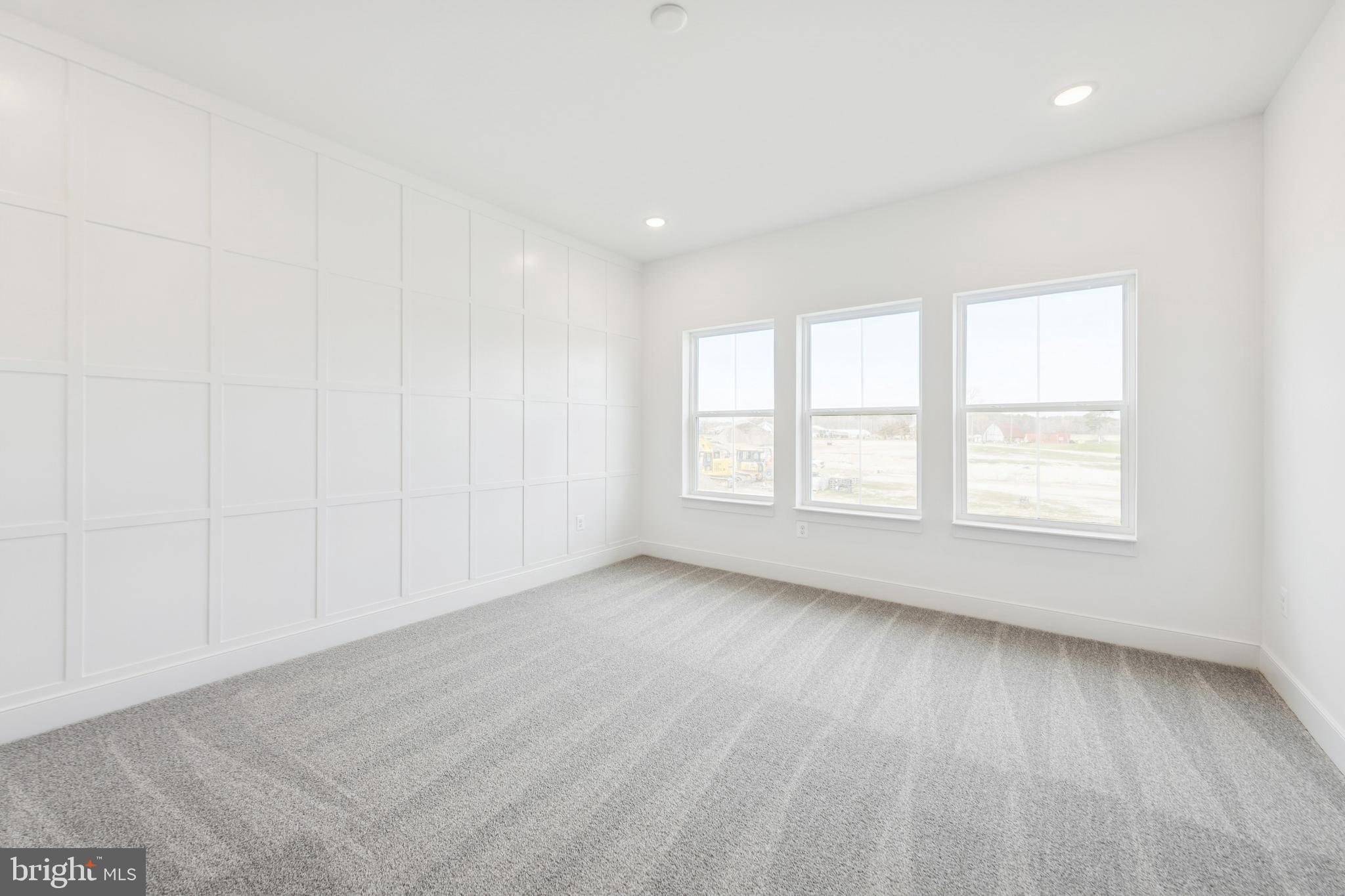 BAY KNOLLS - Residential