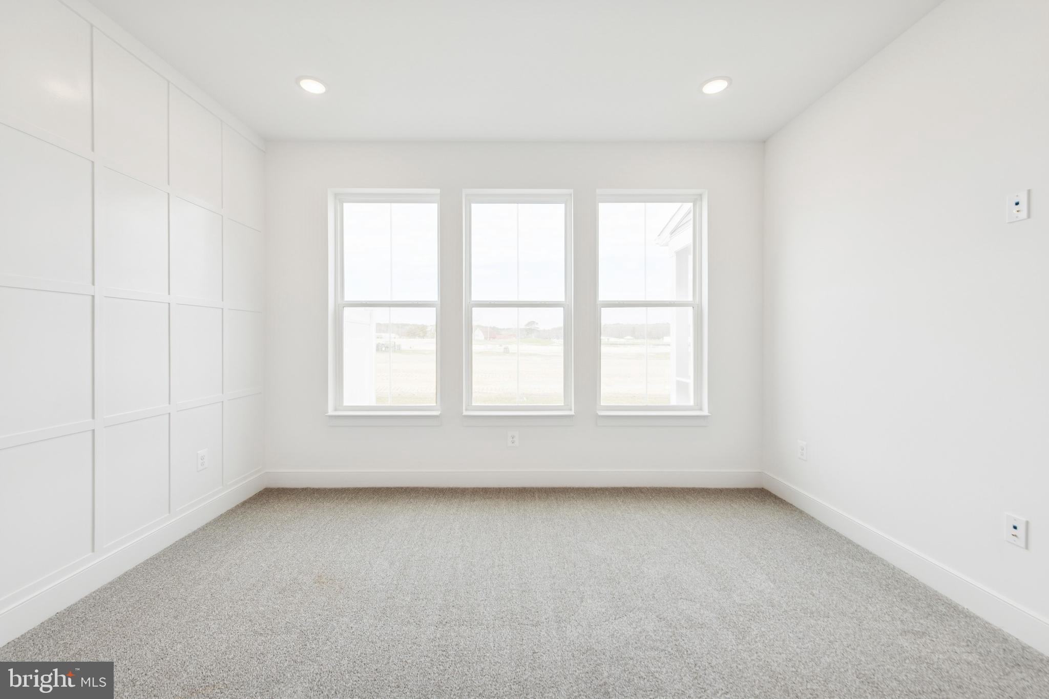 BAY KNOLLS - Residential