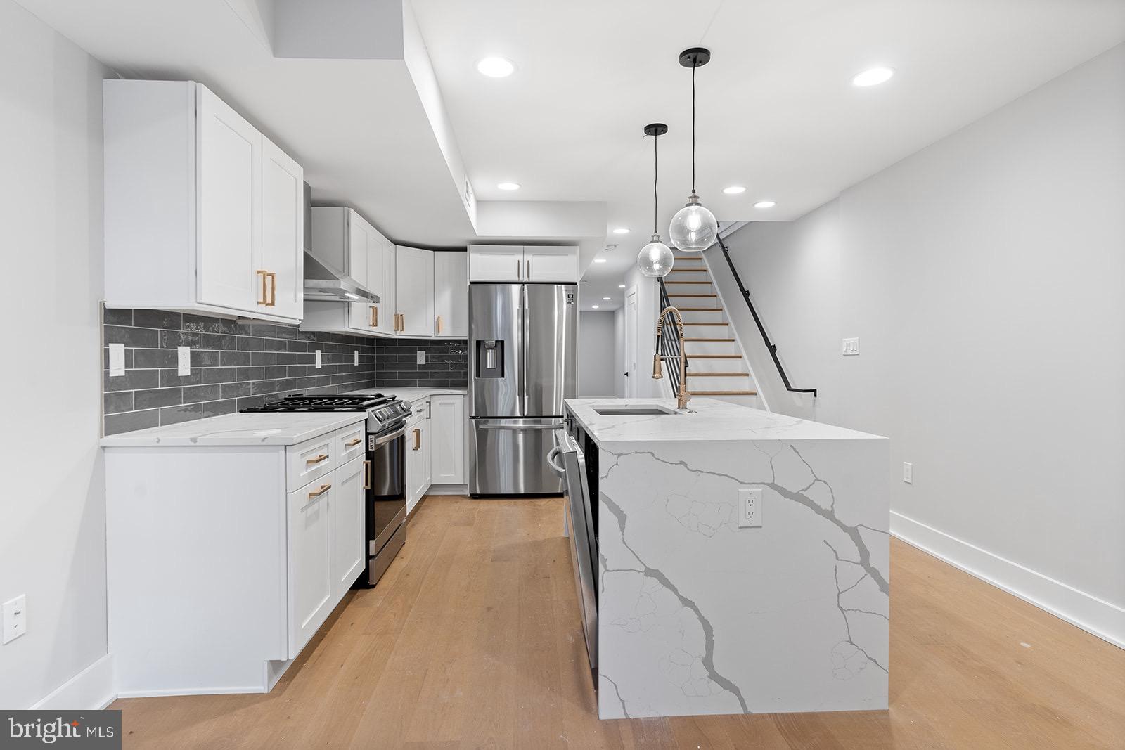 1316 E PASSYUNK AVENUE A
