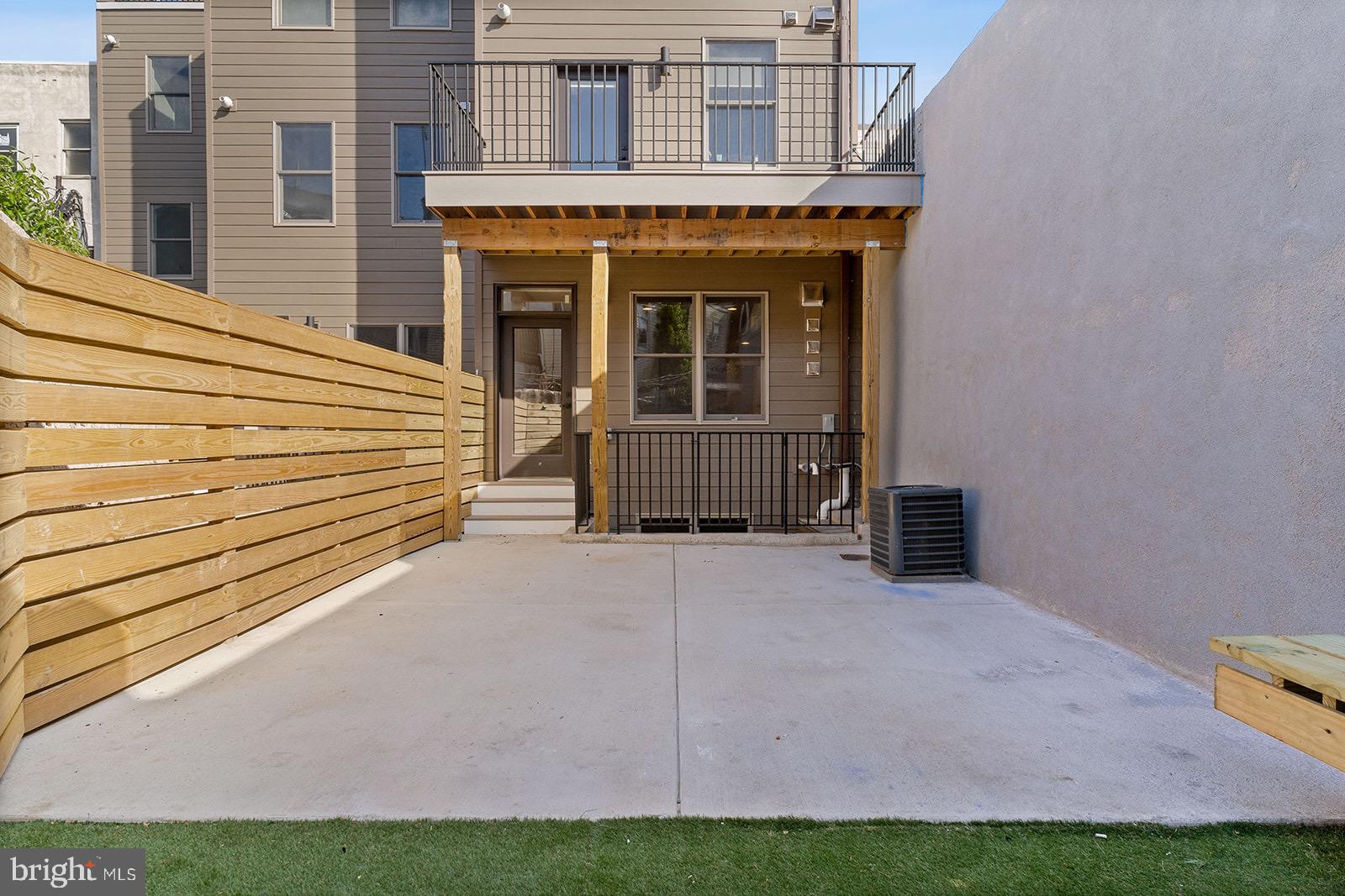 PASSYUNK SQUARE - Residential