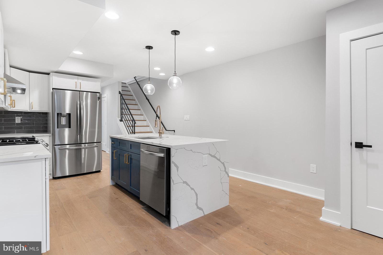 PASSYUNK SQUARE - Residential