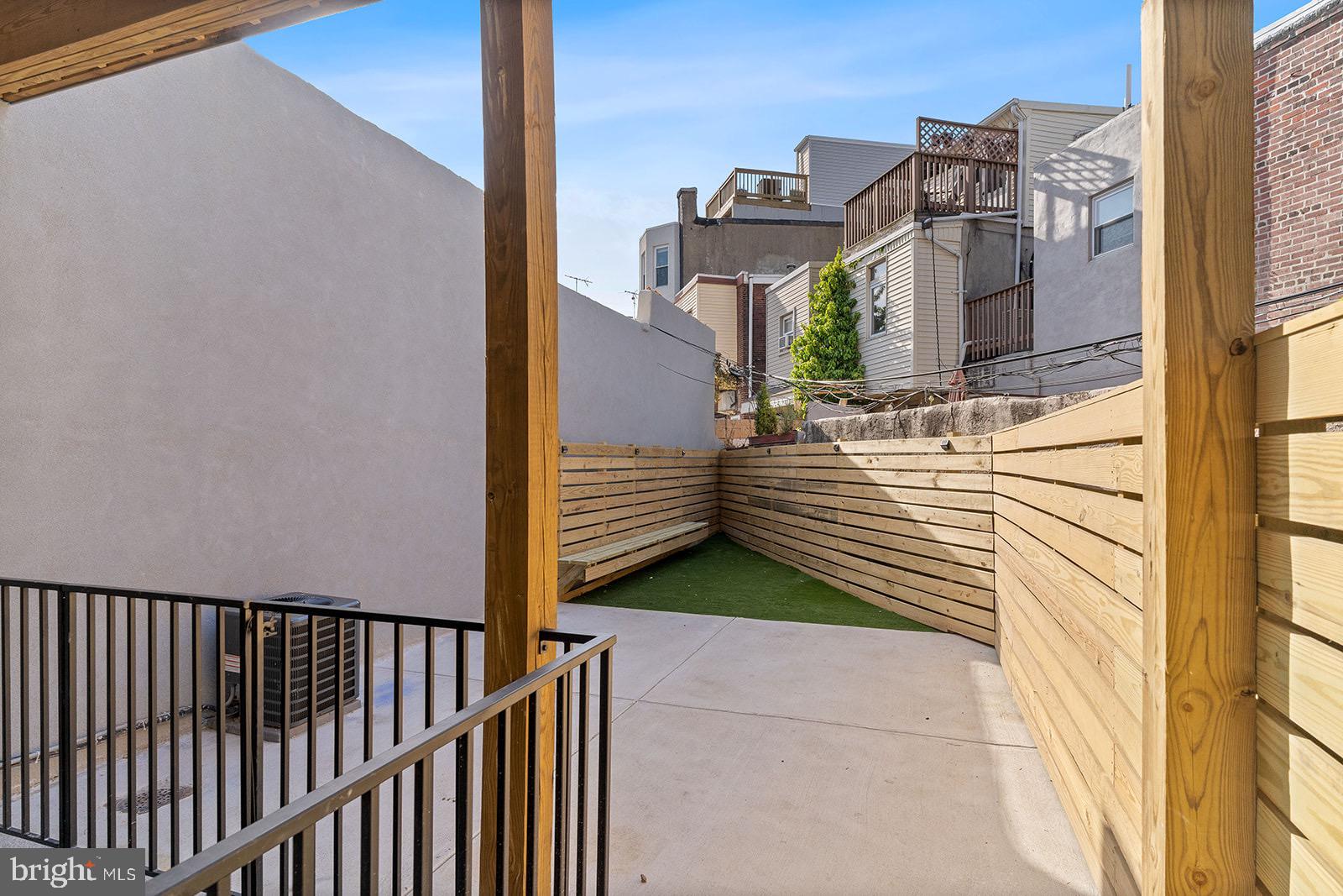 PASSYUNK SQUARE - Residential