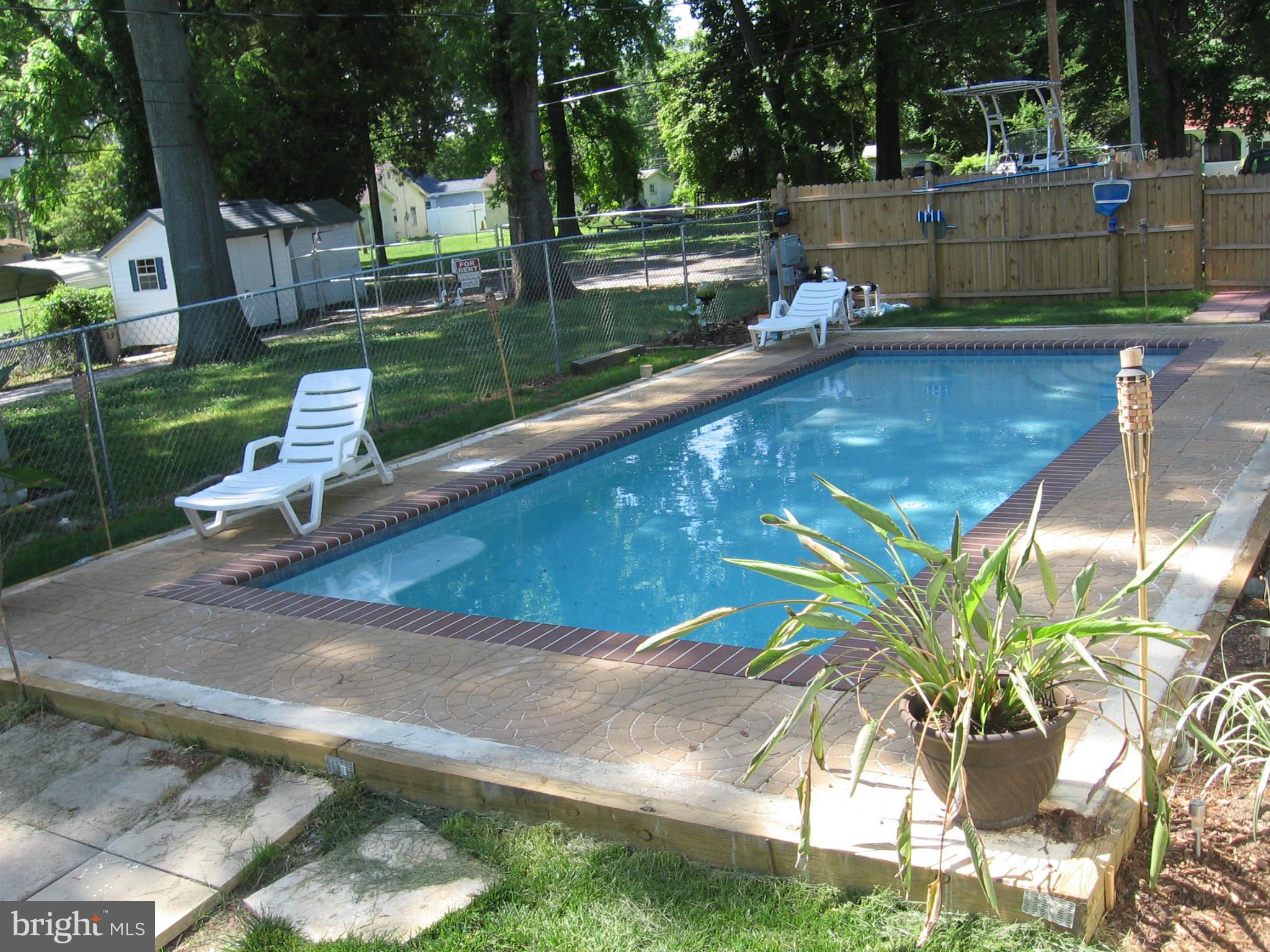 COBB ISLAND - Residential Lease