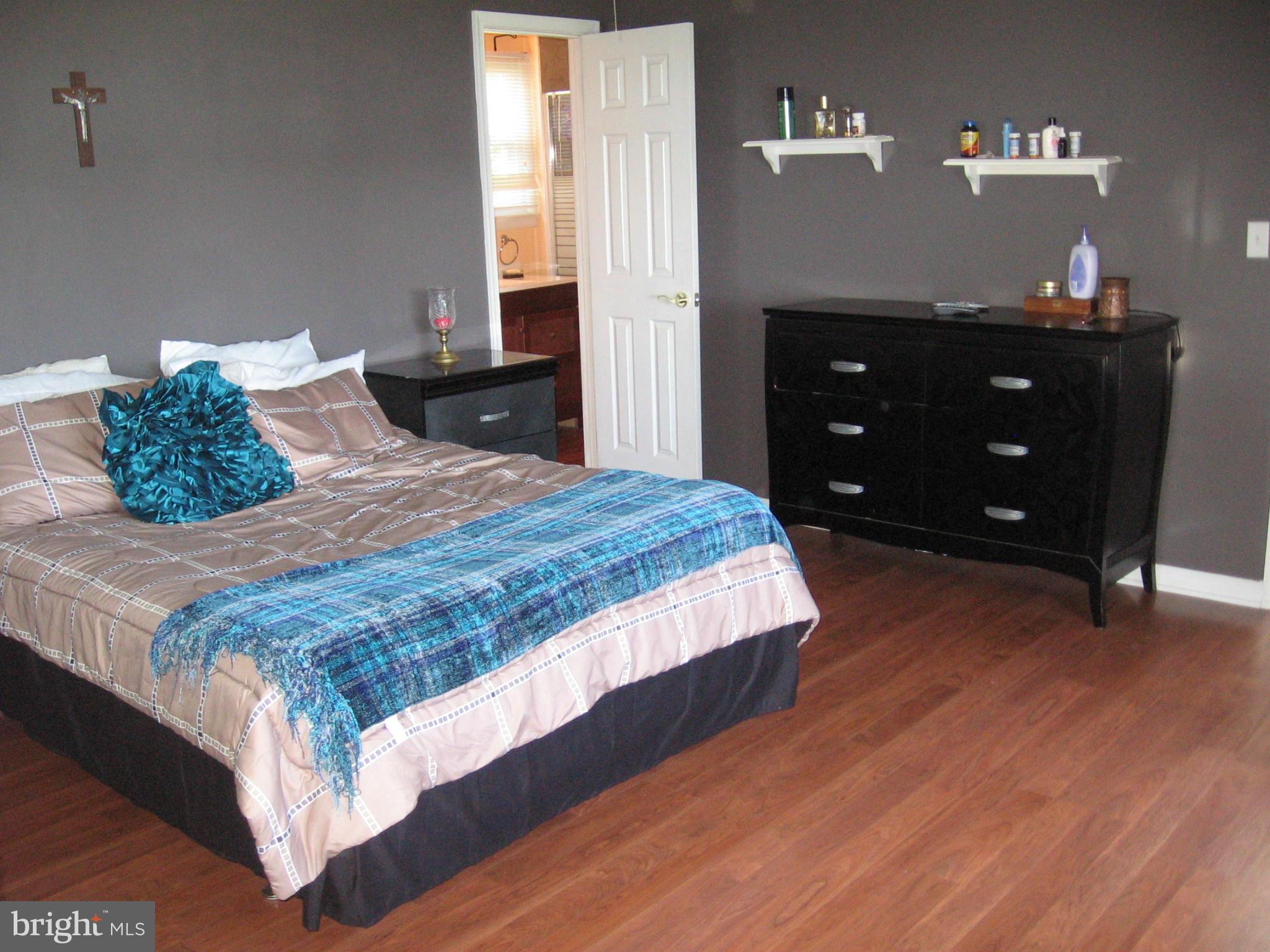 COBB ISLAND - Residential Lease